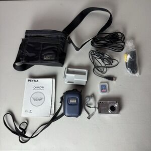 Pentax Optio S5i 5.0MP Compact Digital Camera Silver Bundle